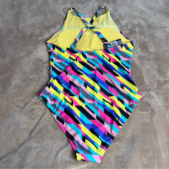 RELLECIGA Geometric Colourful Scoop Neck High Cut One-Piece Swimsuit - Size L - Picture 8 of 11